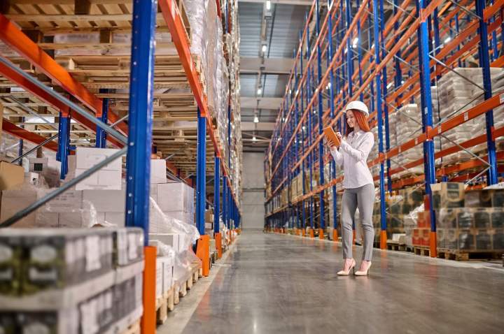 goods storage Laval